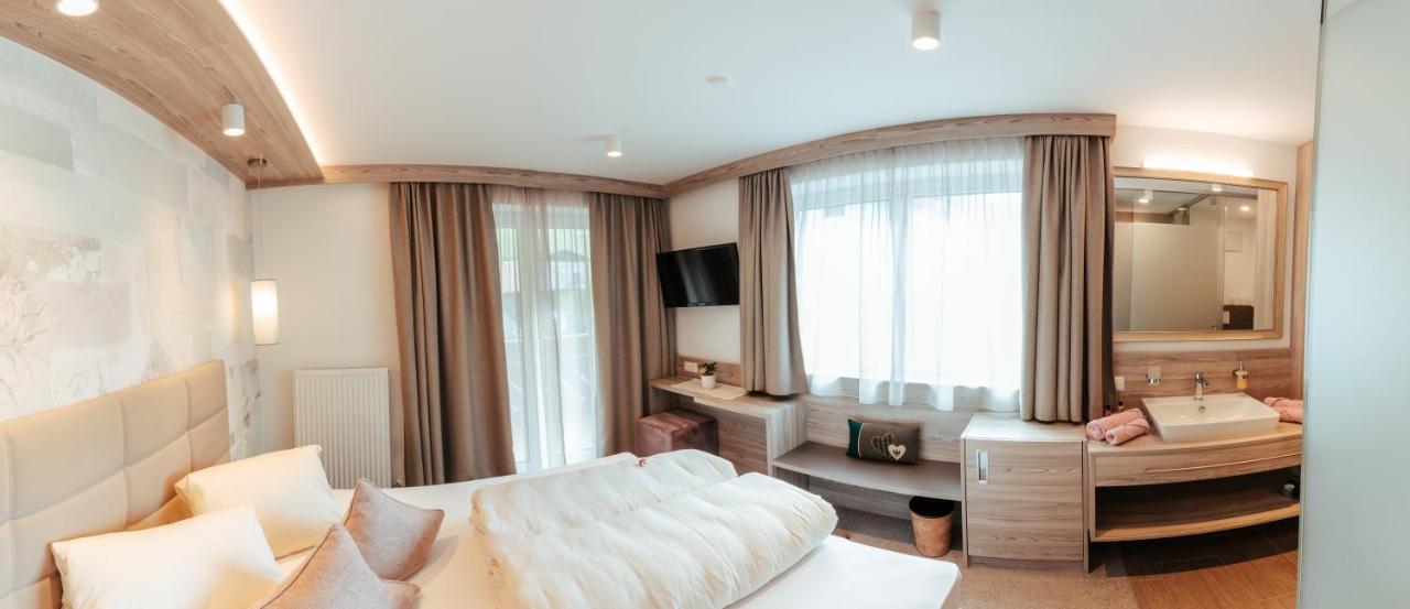 Hotel St-Leonhard ซังคท์เลออนฮาร์ด อิม พิทซ์ทัล ภายนอก รูปภาพ