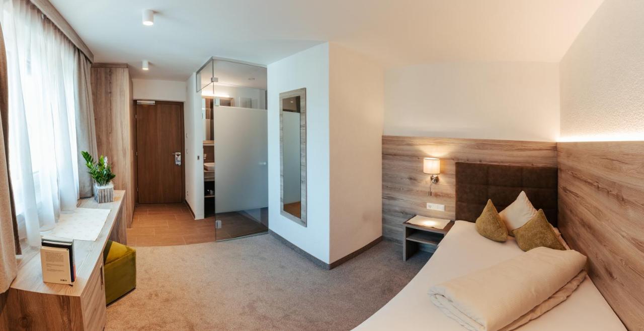 Hotel St-Leonhard ซังคท์เลออนฮาร์ด อิม พิทซ์ทัล ภายนอก รูปภาพ